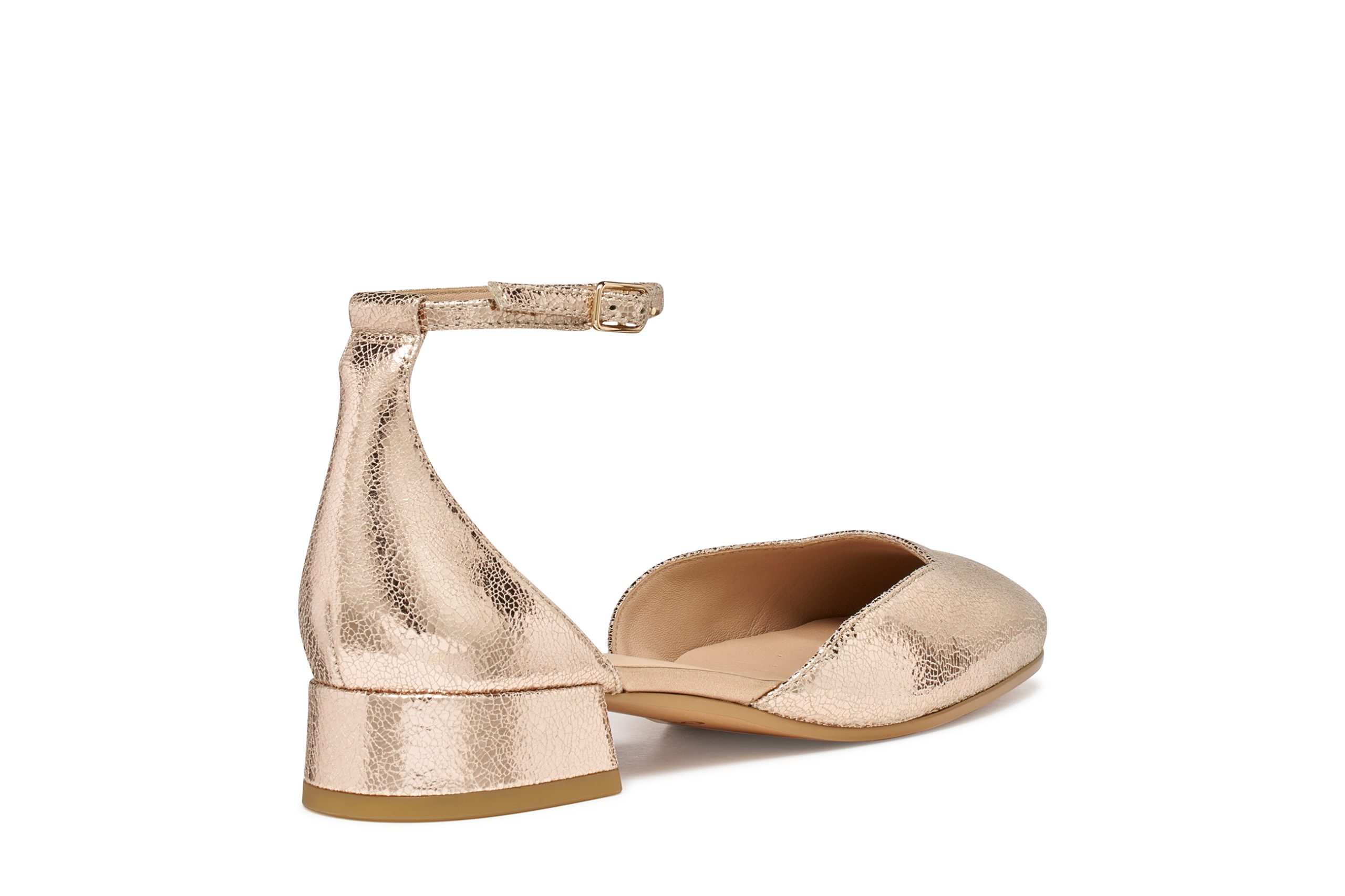 Këpucë me takë, Geox