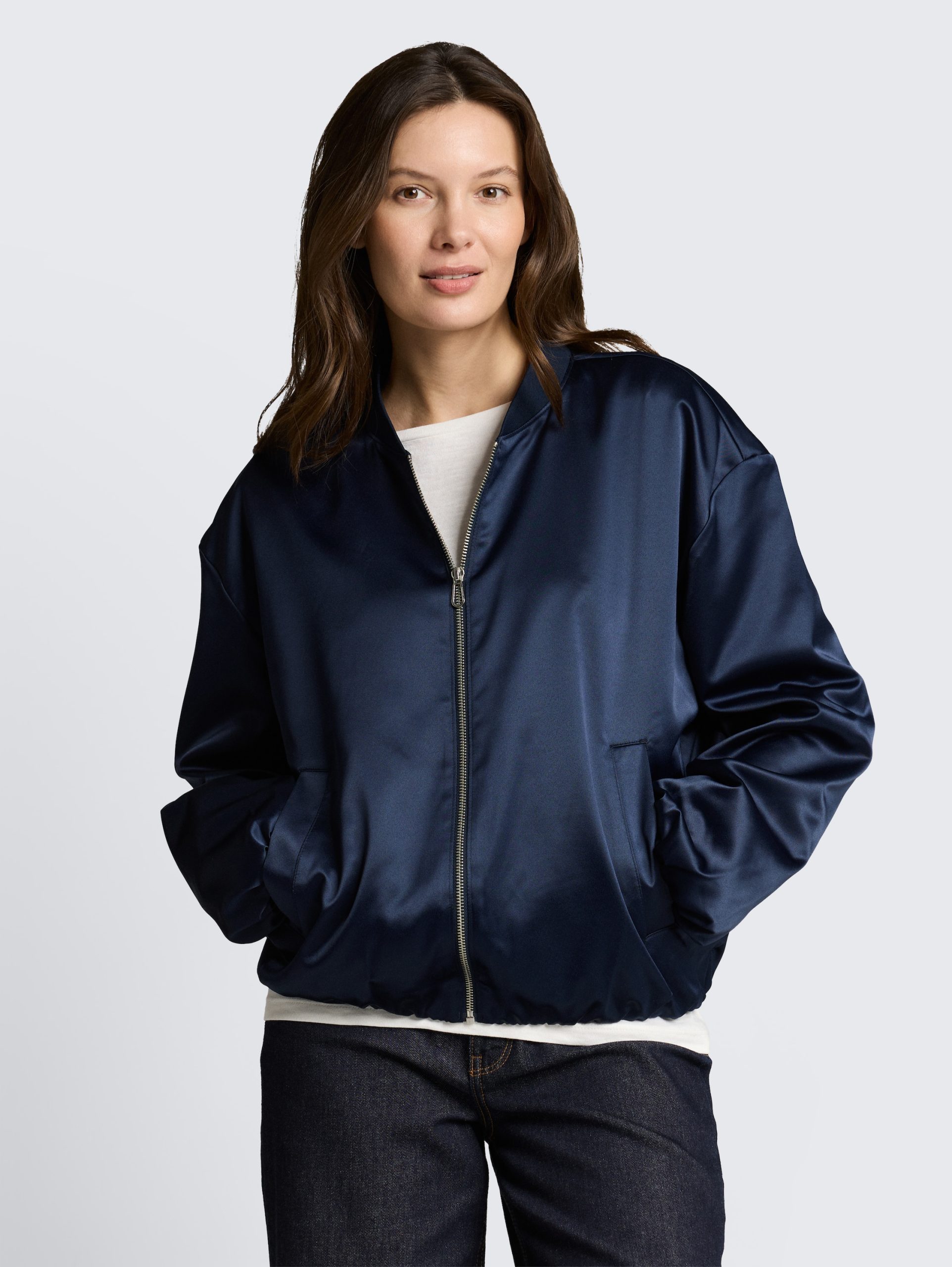 Xhaketë për femra, Tom Tailor