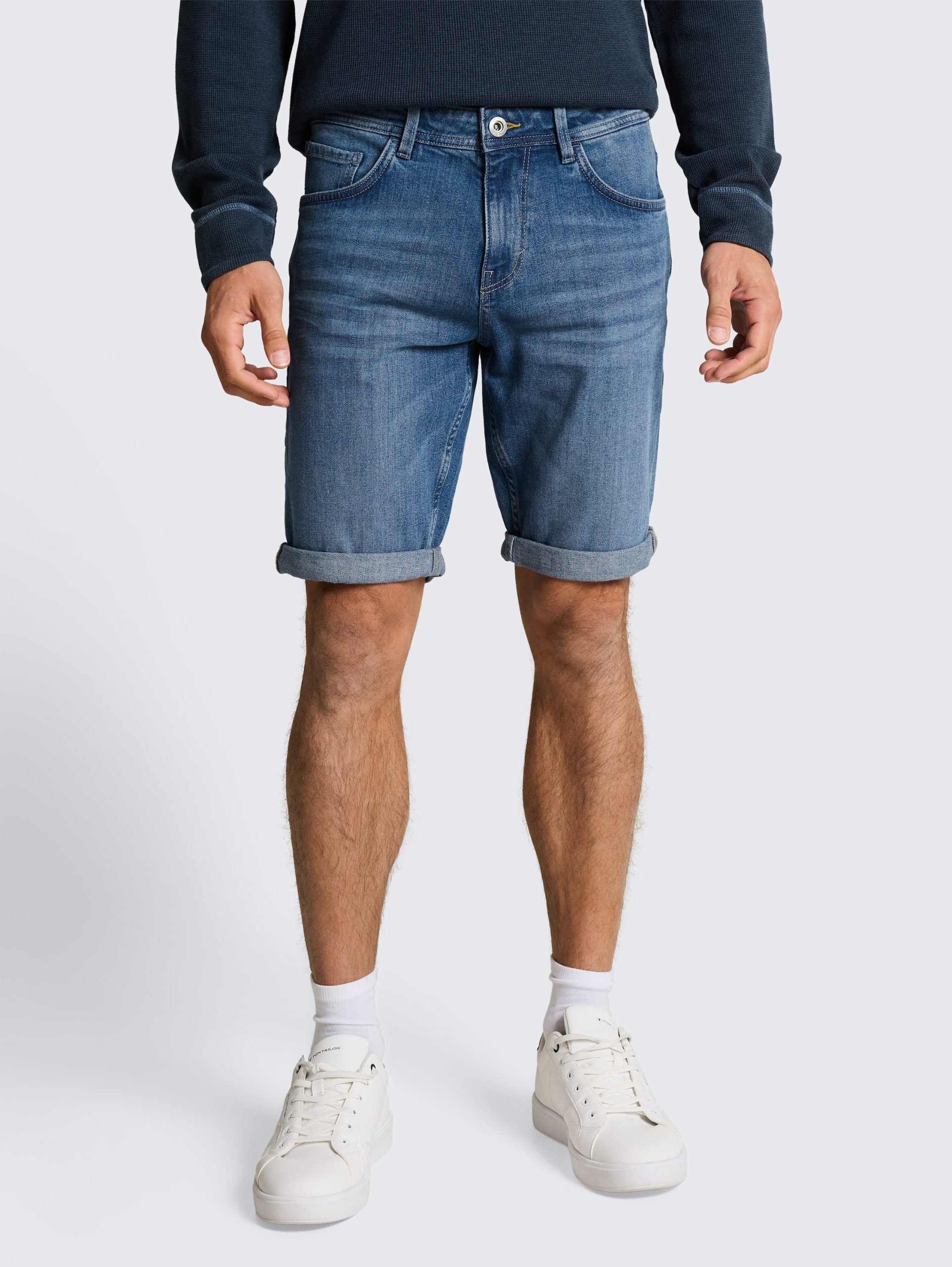 Xhinse të shkurtra, Tom Tailor