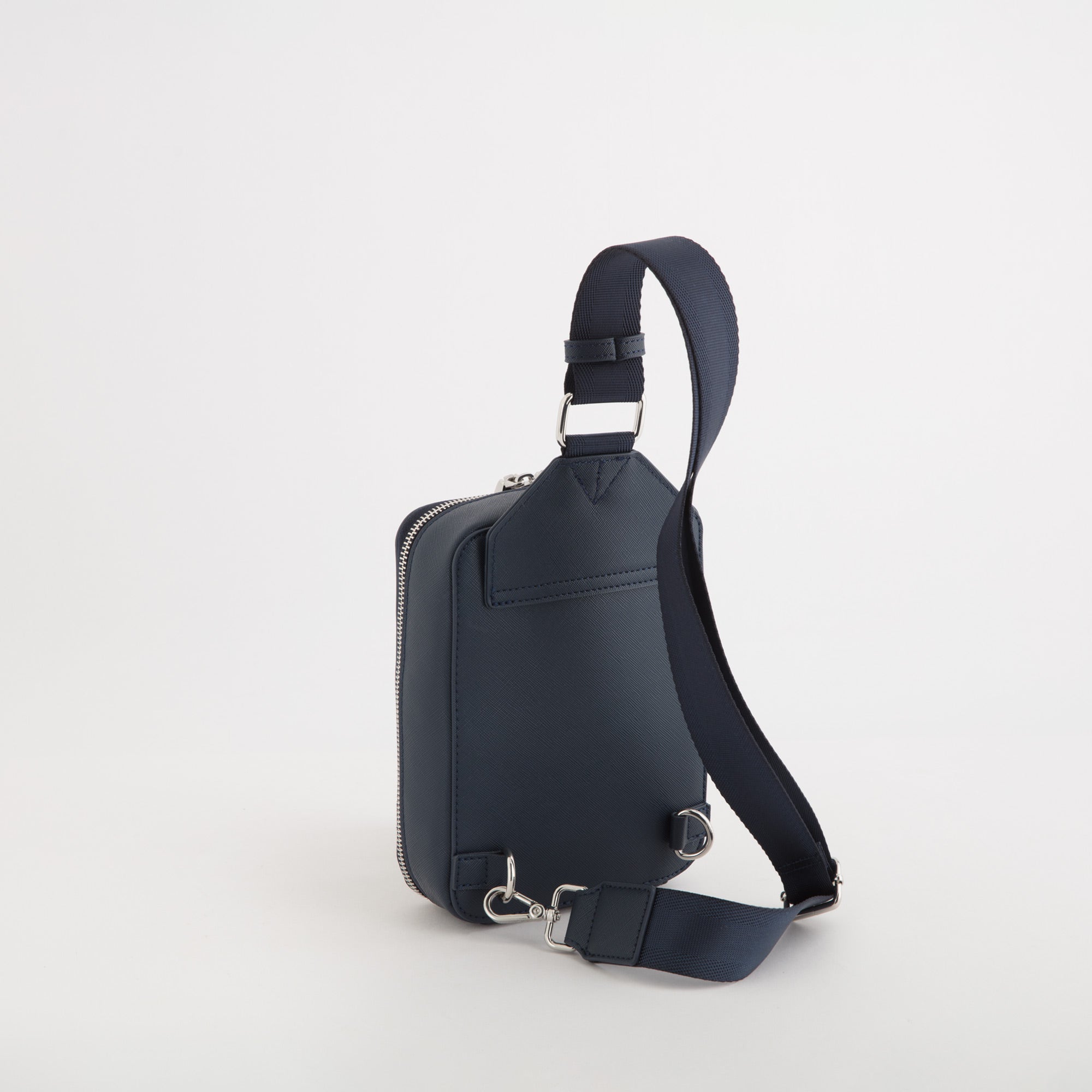 Marsupio për meshkuj, Carpisa