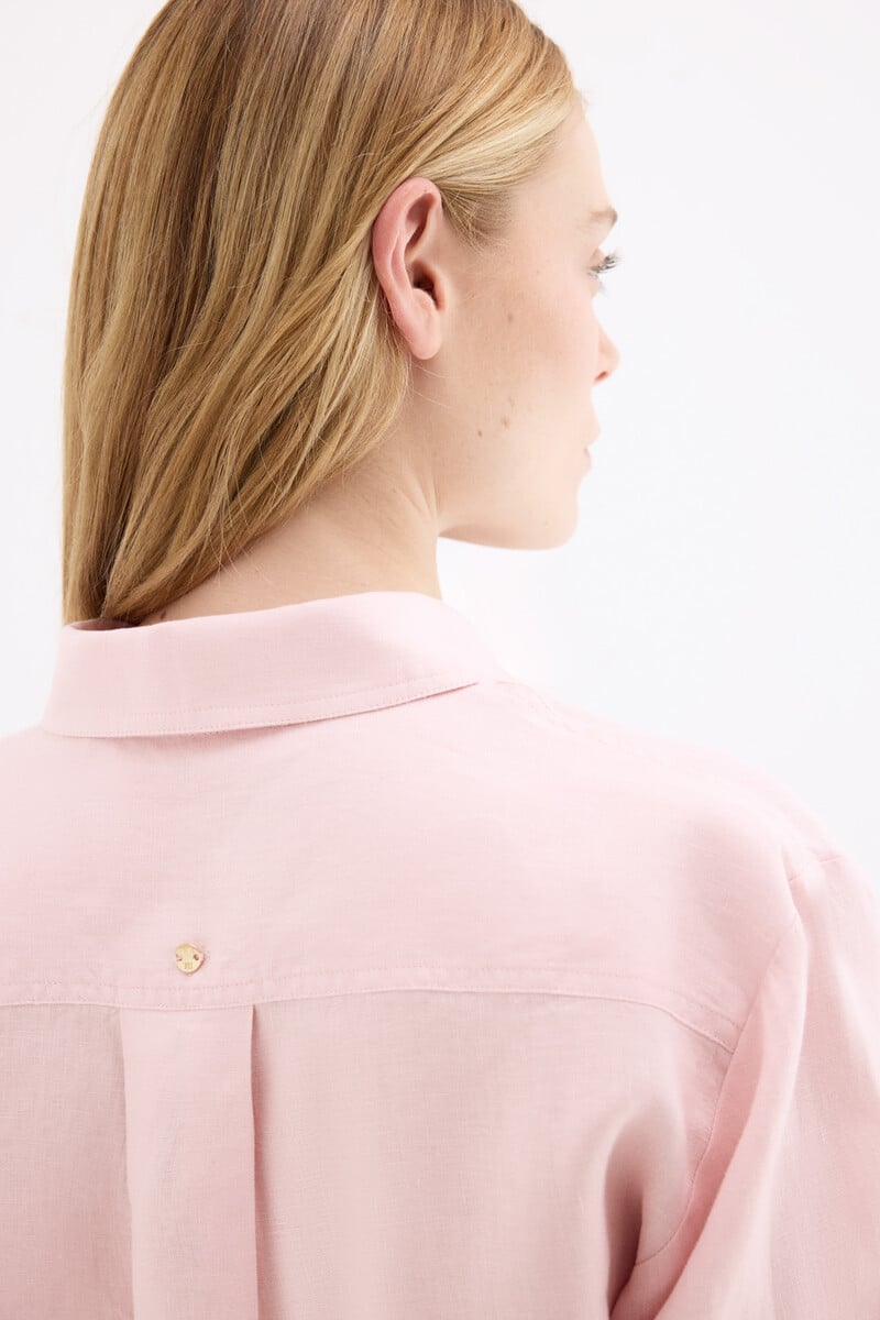 Këmishë lino, Pedro Del Hierro