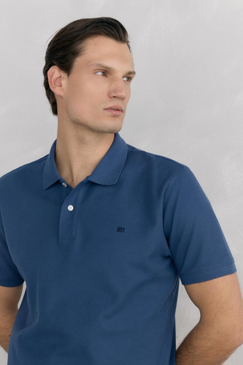 Polo me mëngë të shkurtra, Pedro del Hierro