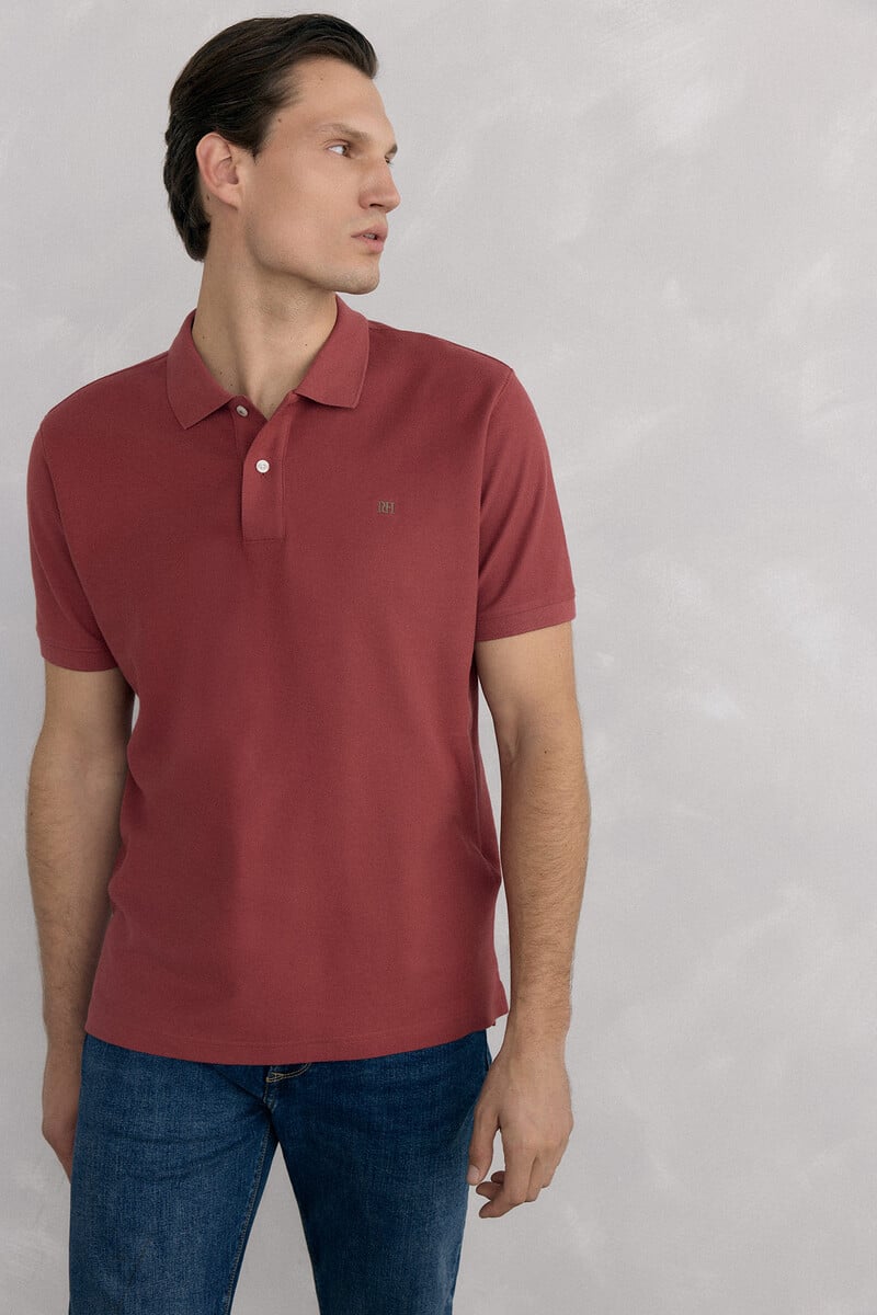 Polo me mëngë të shkurtra, Pedro del Hierro