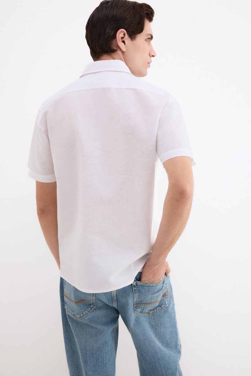 Këmishë lino, Pedro Del Hierro