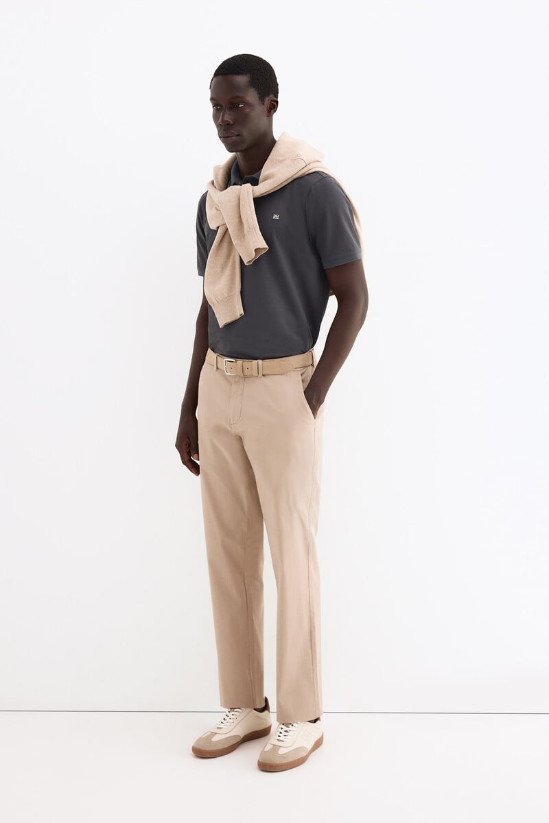 Pantallona të gjata, Pedro Del Hierro - 42