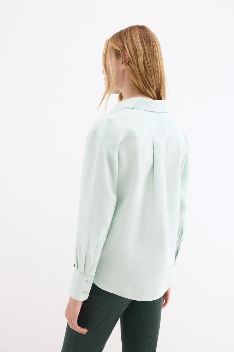 Këmishë lino, Pedro Del Hierro