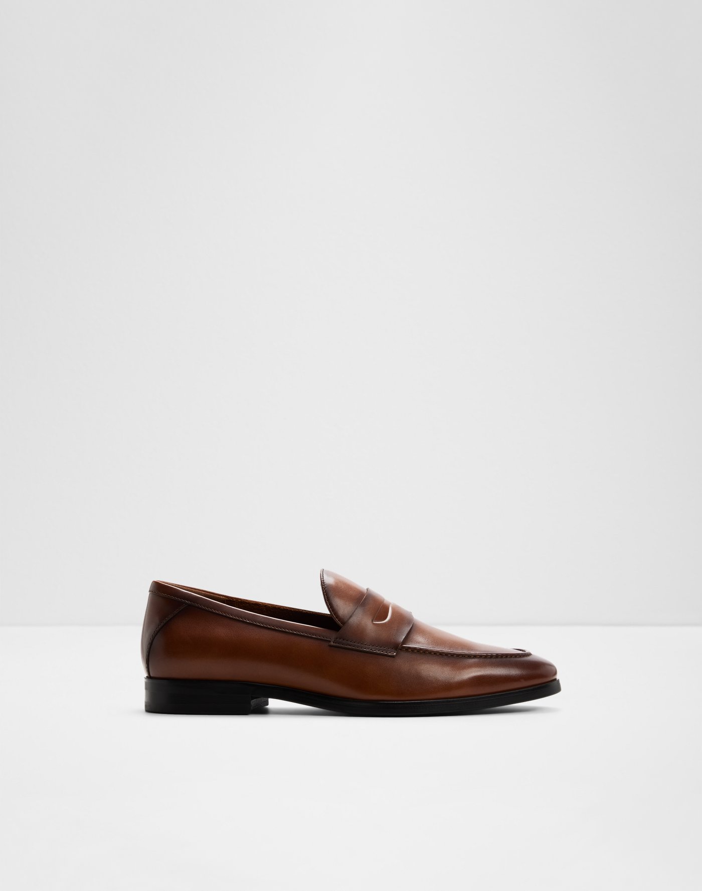 Mokasino lëkure, Aldo - 41