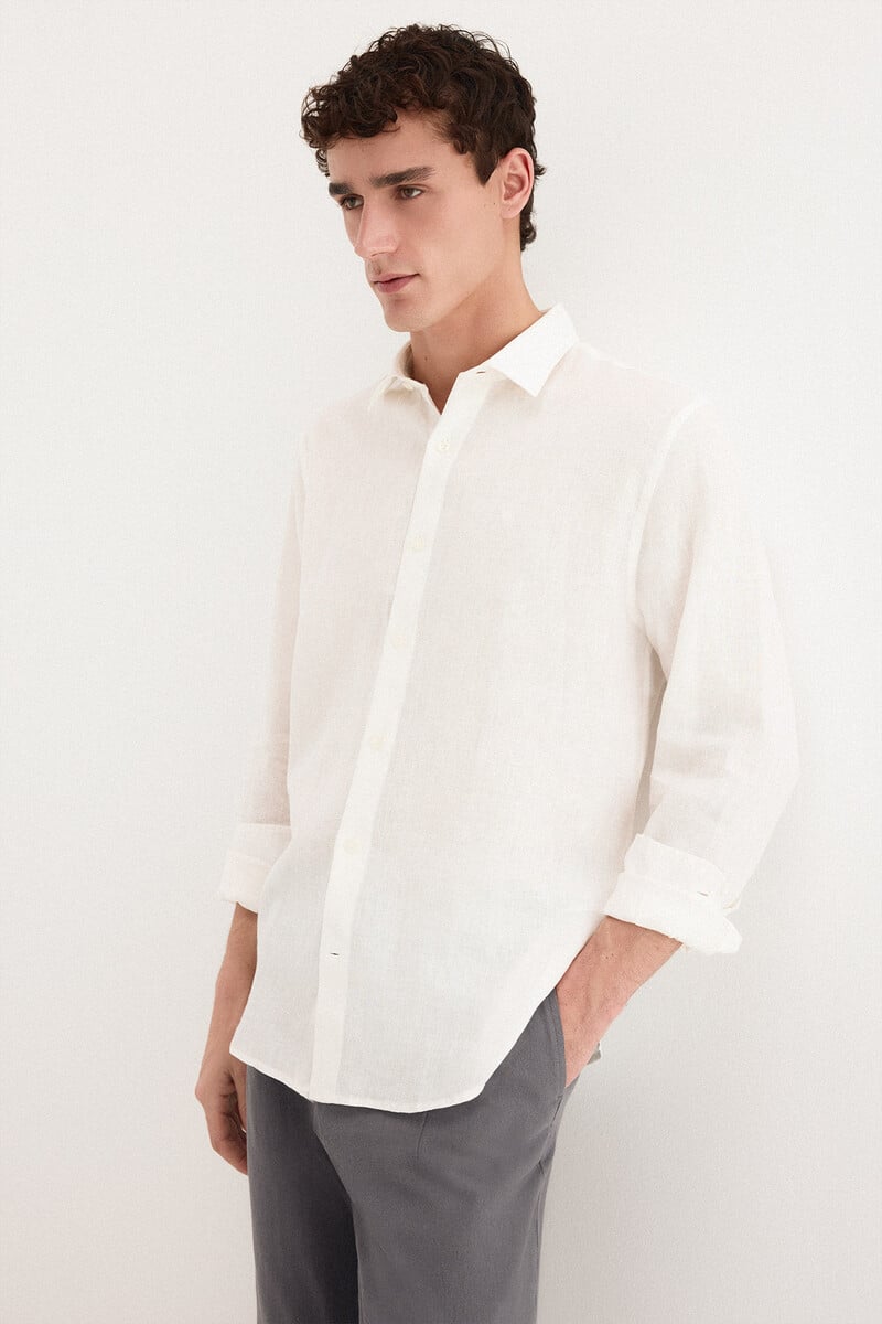 Këmishë lino, Pedro Del Hierro