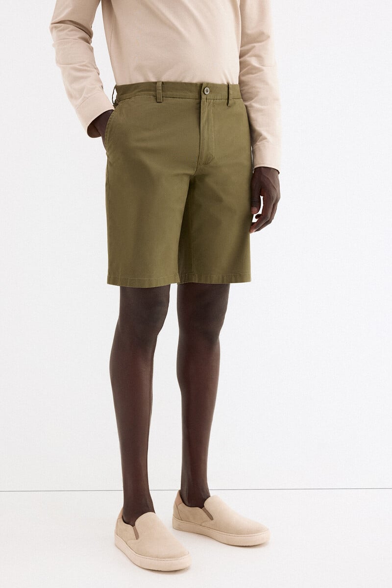 Pantallona të shkurtra, Pedro Del Hierro