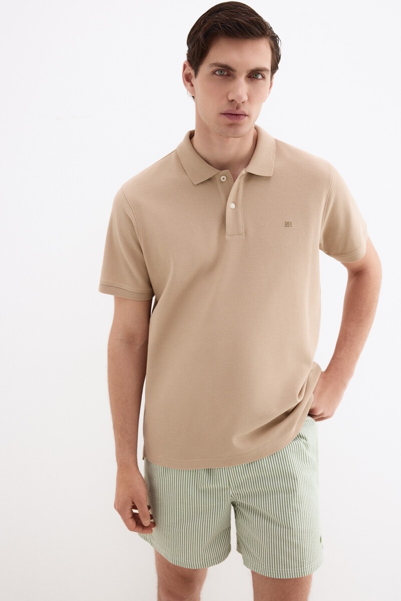 Polo me mëngë të shkurtra, Pedro del Hierro