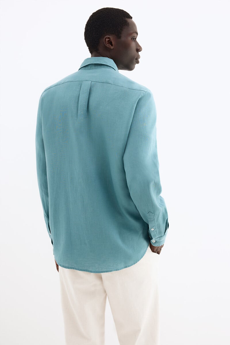 Këmishë lino, Pedro Del Hierro