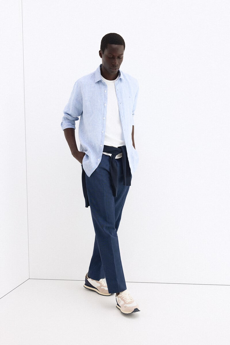 T-shirt bazik, Pedro del Hierro