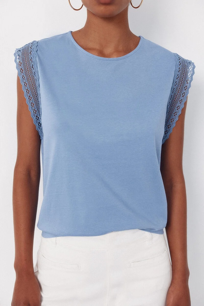 T-shirt për femra, Cortefiel