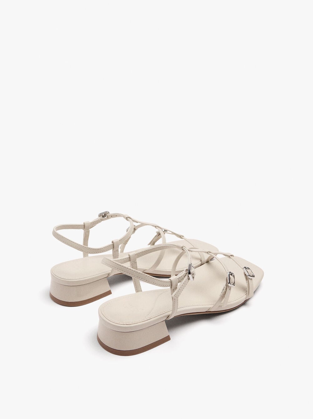 Sandale, Parfois