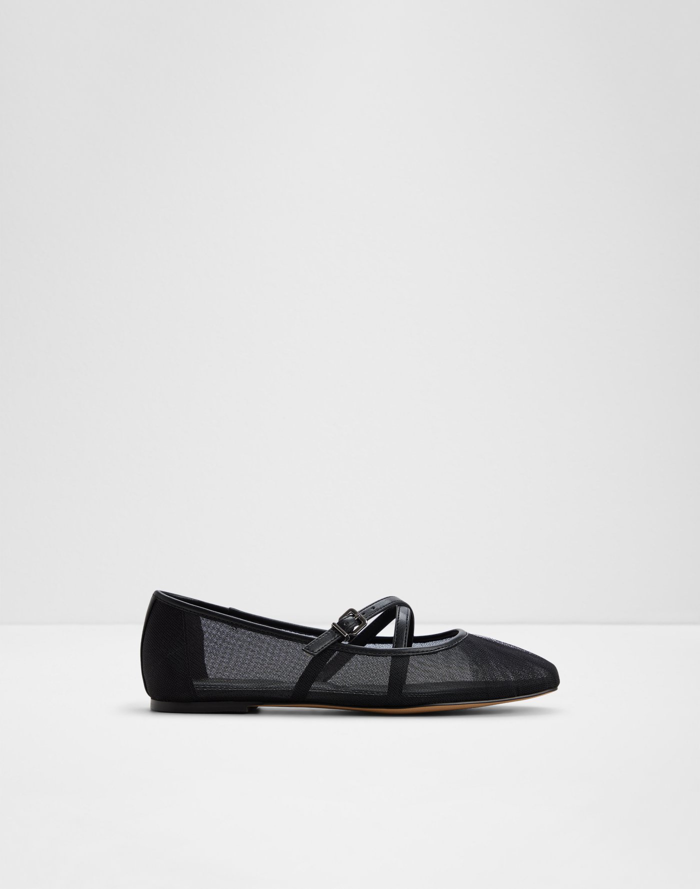 Balerina për femra, Aldo - 38