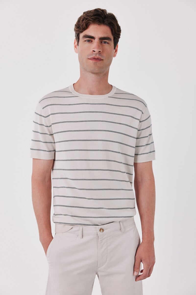 T-shirt me mënëgë të shkurtra, Cortefiel - L