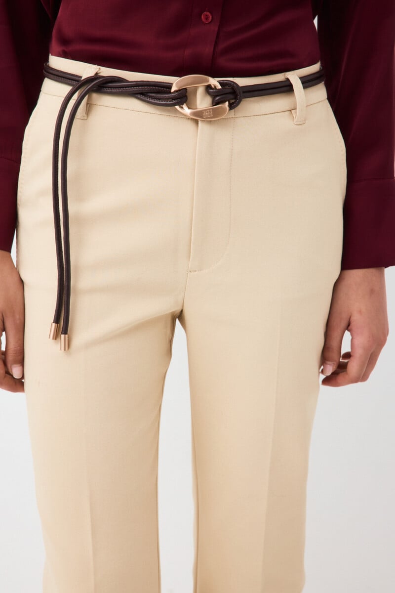 Pantallona klasike, Pedro del Hierro