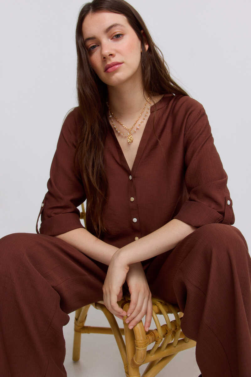 Këmishë për femra, Springfield