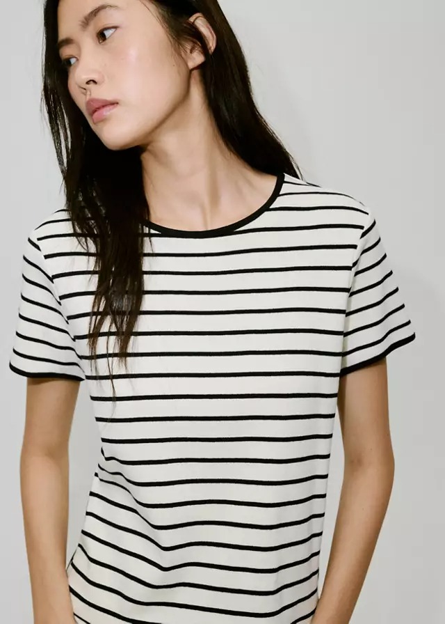 T-shirt pambuku, Mango