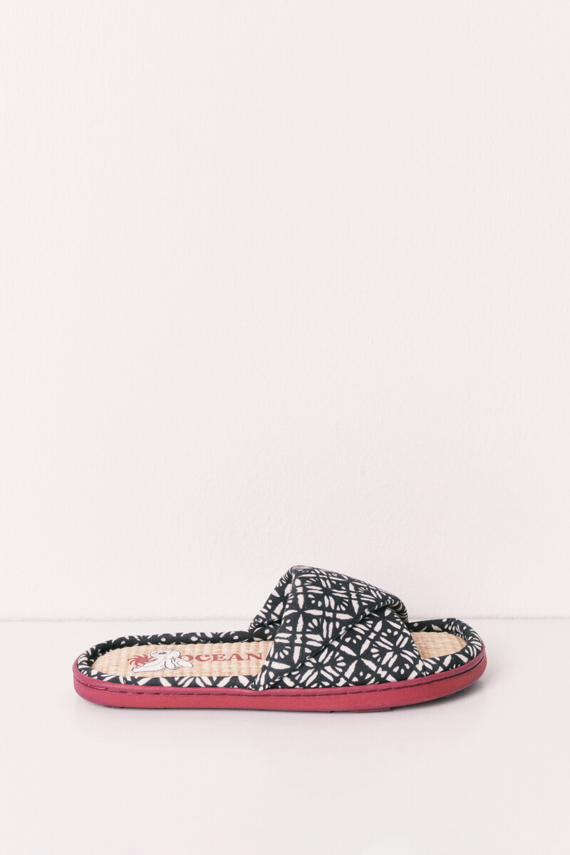 Pantofla, Women Secret