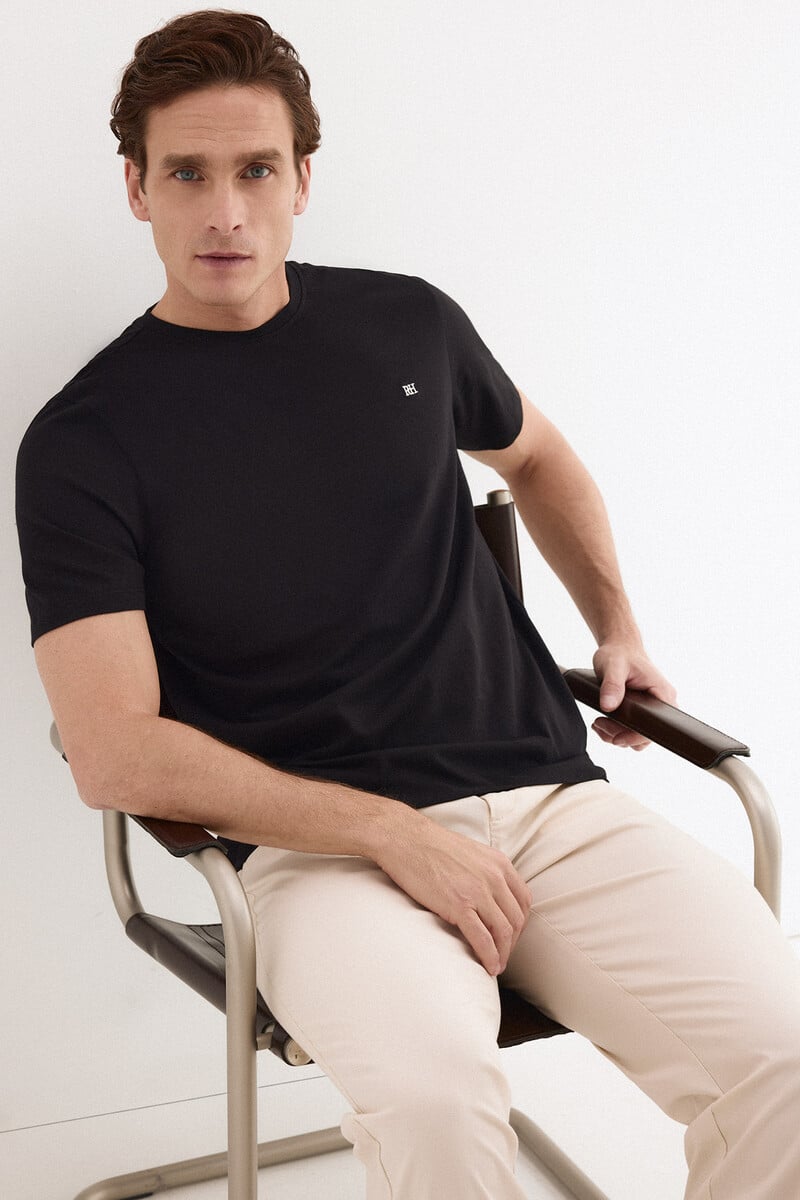 T-shirt, Pedro del Hierro