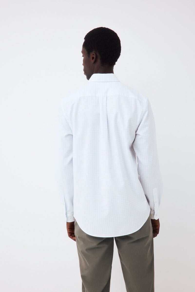 Këmishë për meshkuj, Pedro del Hierro