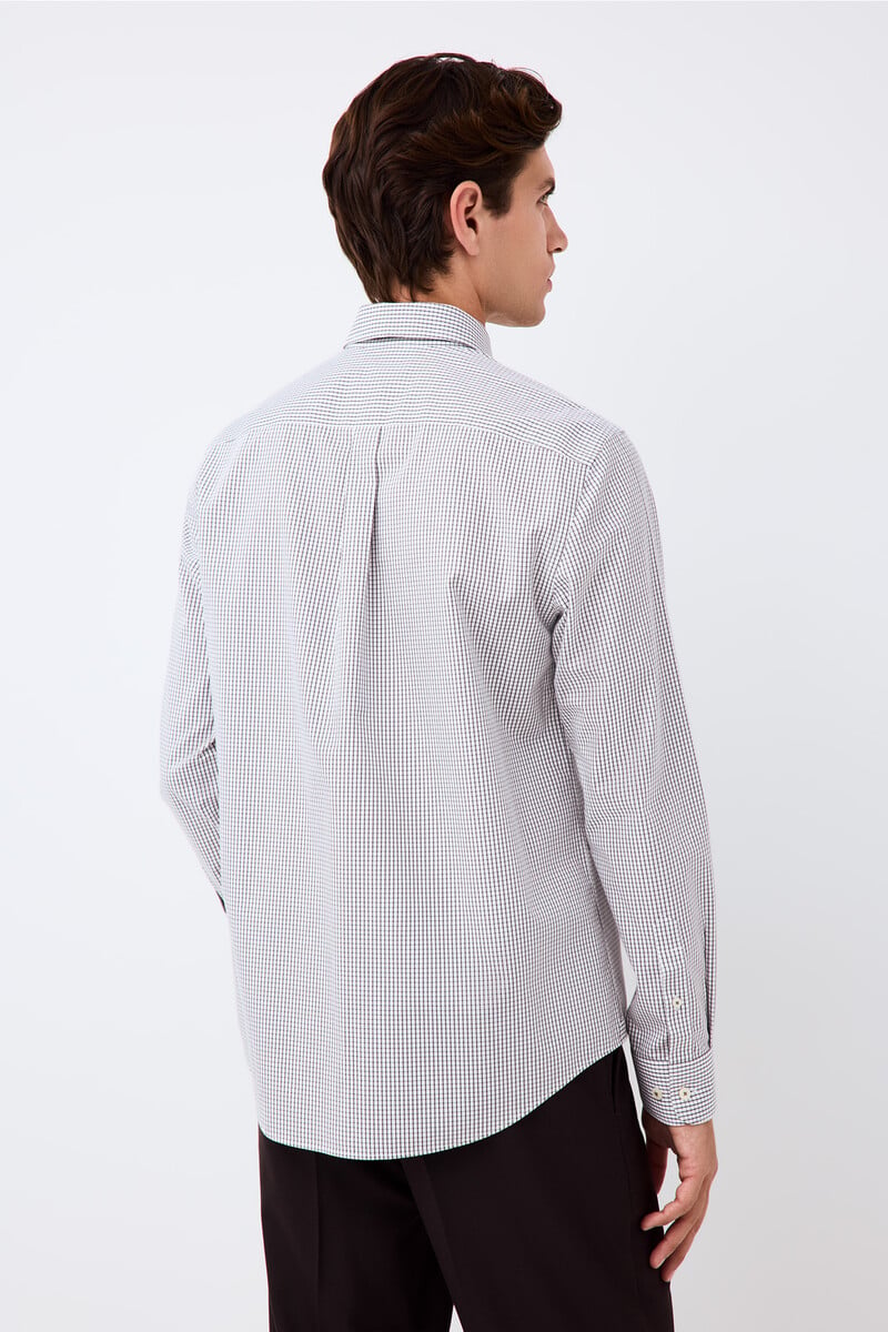 Këmishë, Pedro del Hierro
