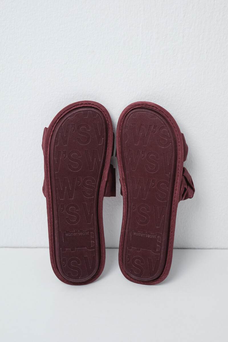 Pantofla, Women Secret