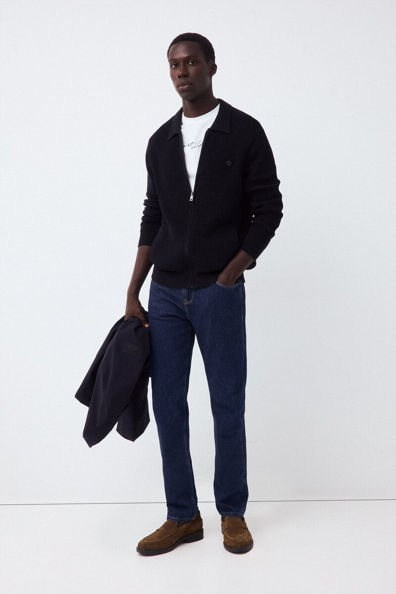 Xhinse për meshkuj, Pedro del Hierro - 42