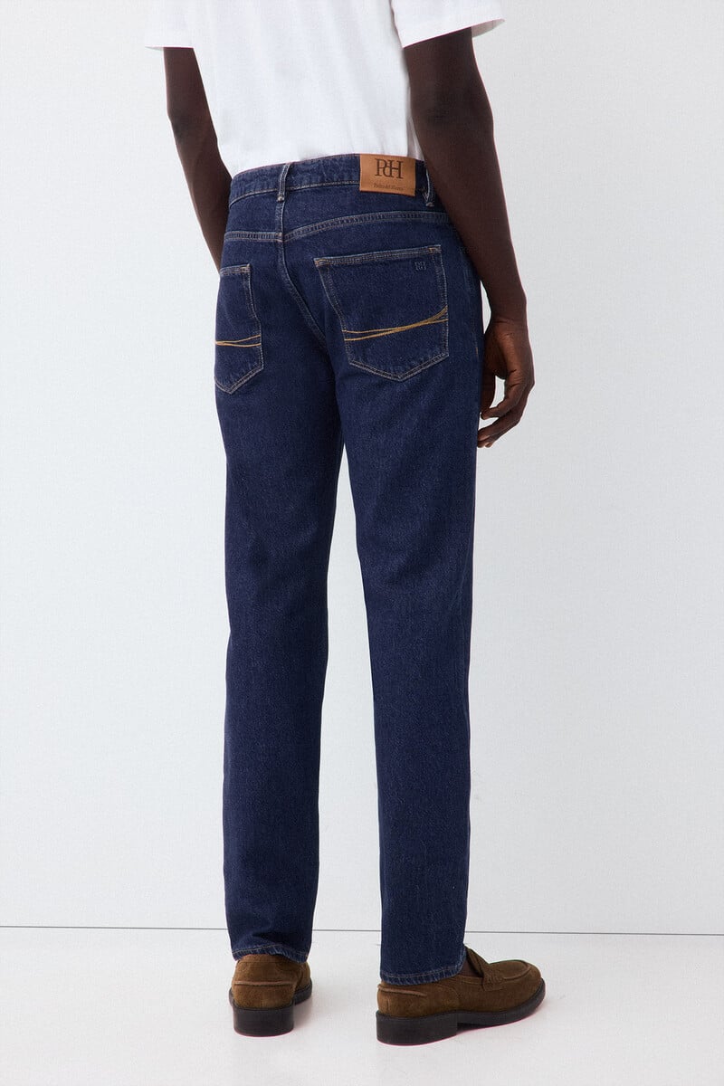 Xhinse për meshkuj, Pedro del Hierro