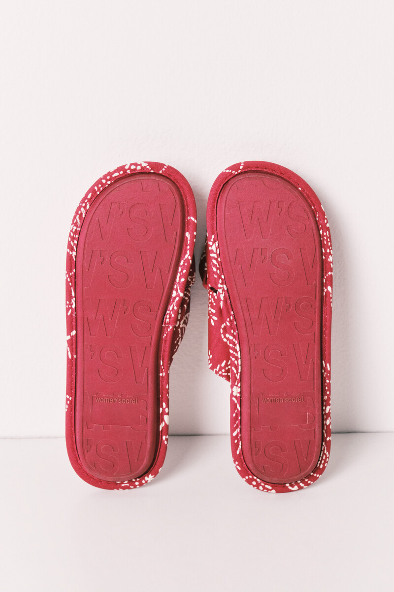 Pantofla, Women Secret