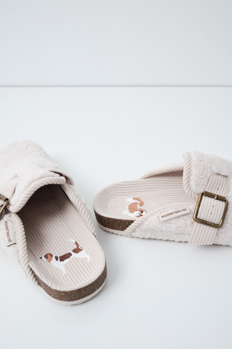 Pantofla, Women Secret
