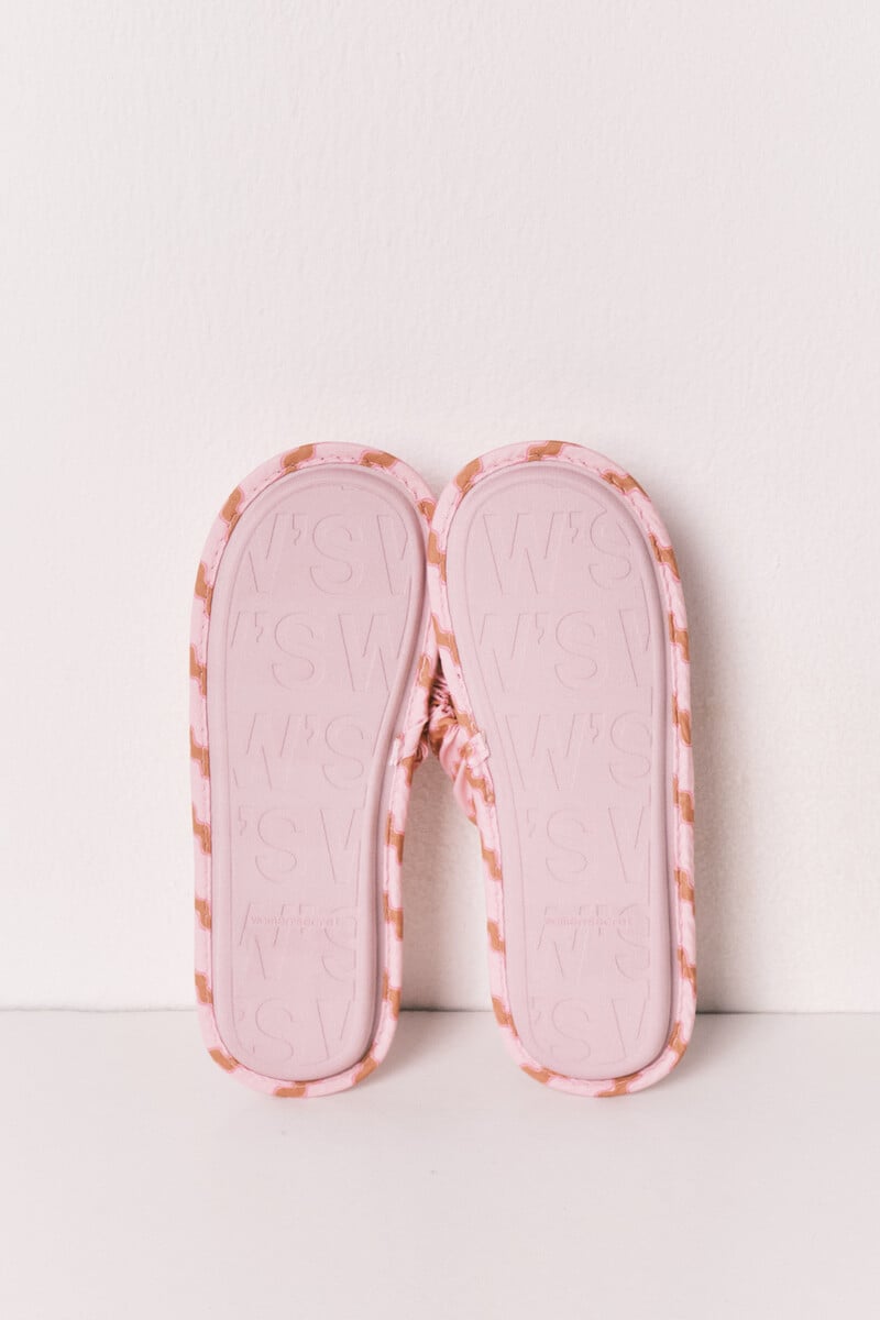 Pantofla, Women Secret
