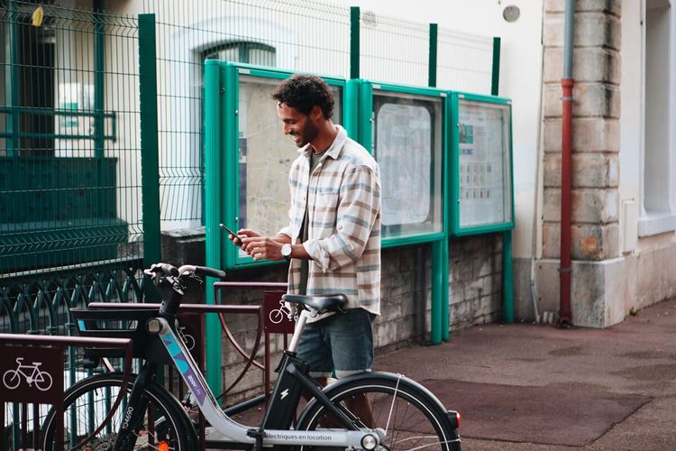 Vélo en Île-de-France : Résultats de l’étude OpinionWay x Fifteen