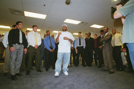 bettis_101103_450w.jpg