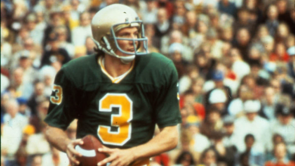 Joe Montana vs. USC in 1977
