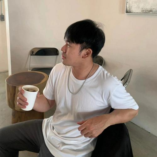 🍮• 🤍•VP(วีพี)ยิ้มไม่เก่ง🍮-profile