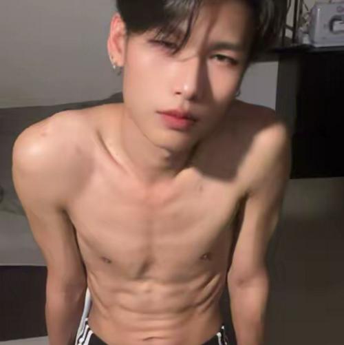 🍮• โทมิอยากเป็นฉล๊าม🦈-profile