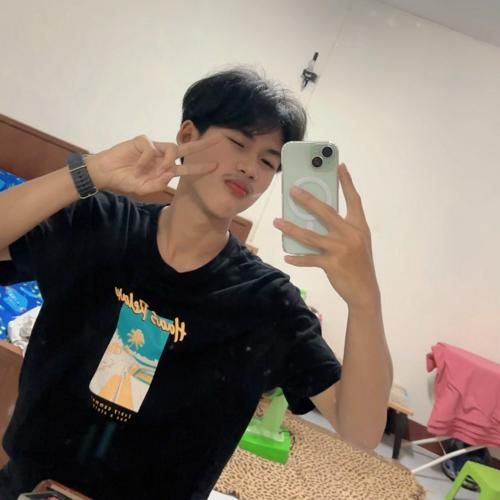 ⭕️• WxF_kUnG-profile