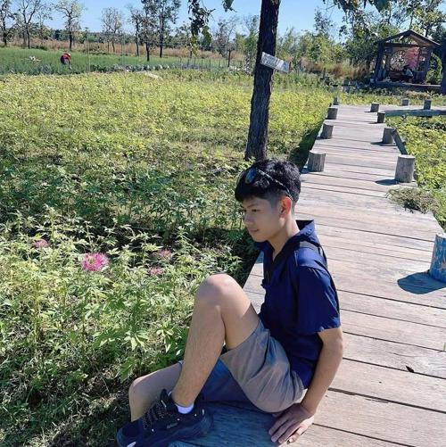 รูปภาพปก Live ห้อง พร้อม!! ของ 🦊• BIG BOSS 