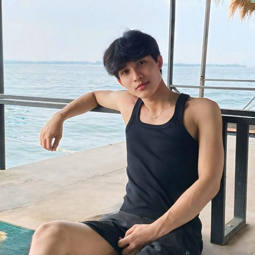 รูปภาพปก Live ห้อง 💪🏻✌🏻 ของ ⭕️• Natee 