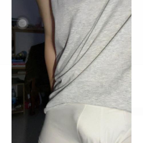 รูปภาพปก Live ห้อง 🔒25 😝 ของ •💎• BxxTxShx 🍓 