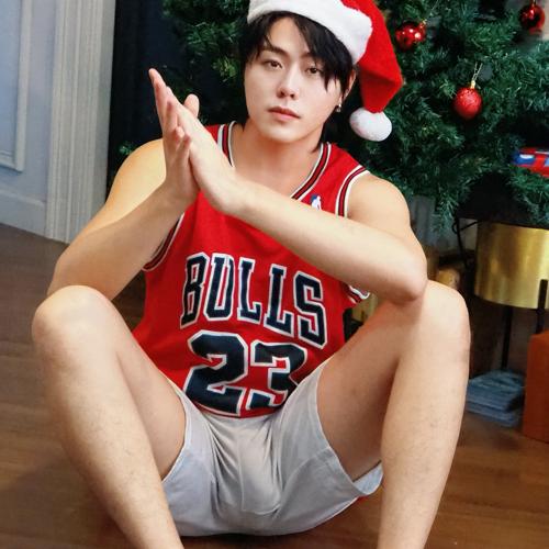 รูปภาพปก Live ห้อง 🎄 ༺𝓜𝓮𝓻𝓻𝔂༻༺𝓒𝓱𝓻𝓲𝓼𝓽𝓶𝓪𝓼༻🎄 ของ ⭕️• วันเกิด🎂JUMBOO💦 