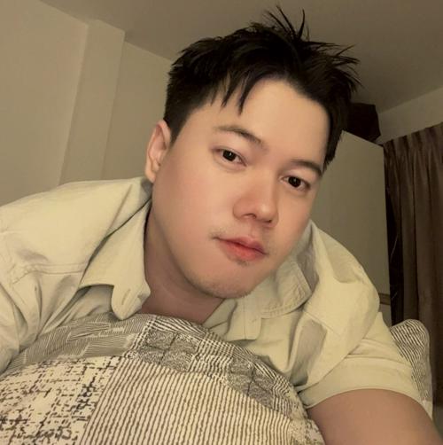 [🩸]• เฟรมง่วงแล้ว 🐼💤-profile