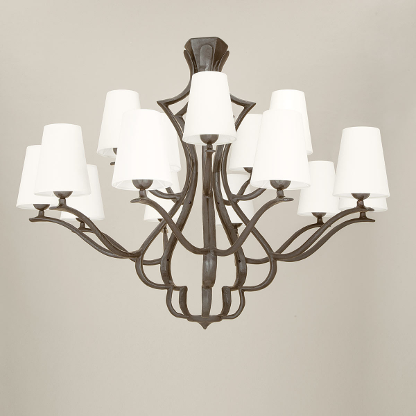 objet-insolite-quinze-lustre-bronze-patine-2021-600x600