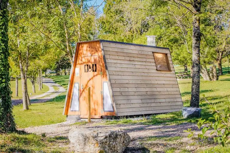 Sanilight_Vernoux_en_Vivarais_Lac_des-Ramiers-768x512