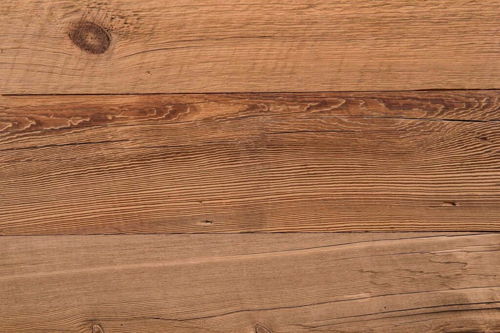 PINE_BOIS-MARRON-1024x681