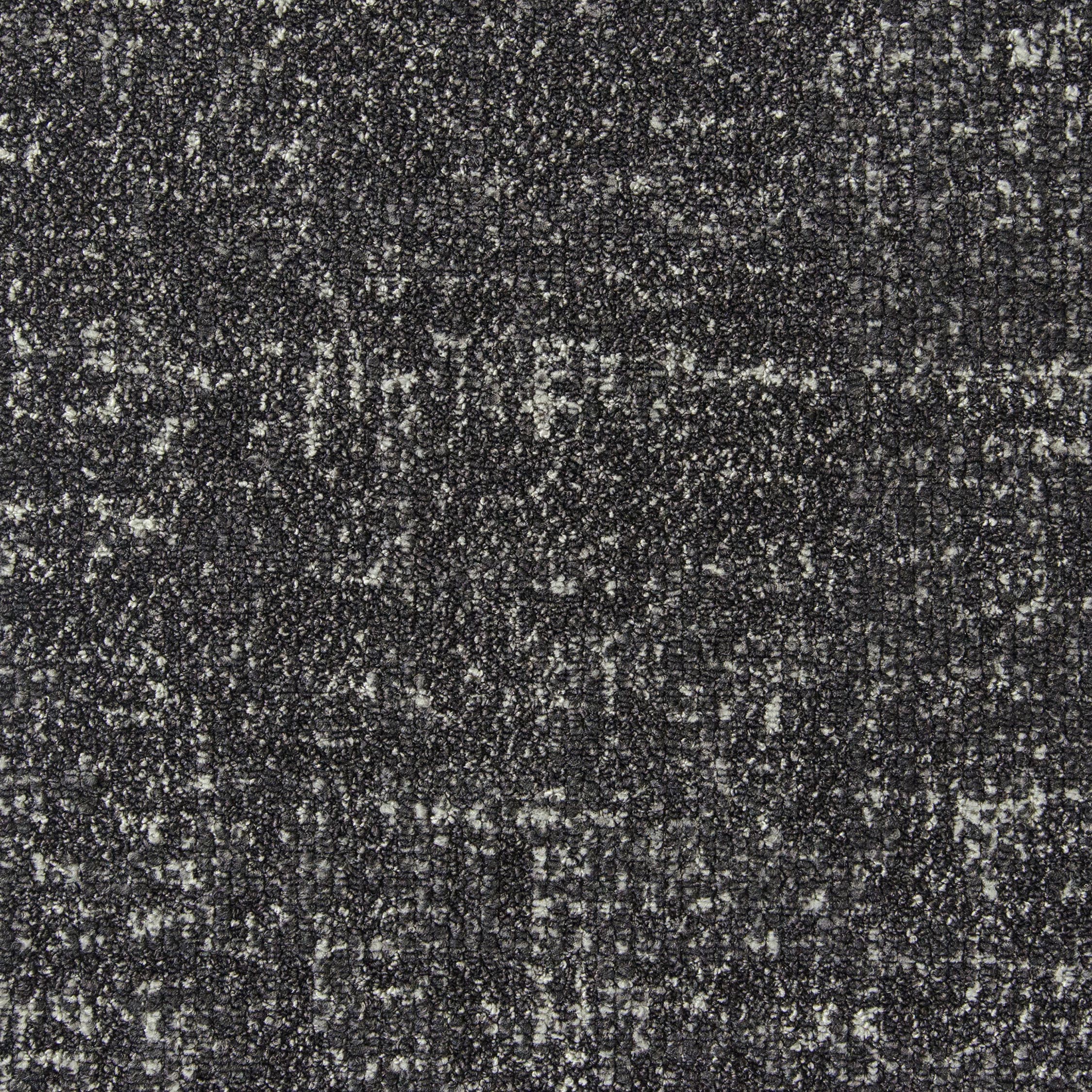 7133060 - Shadow Black