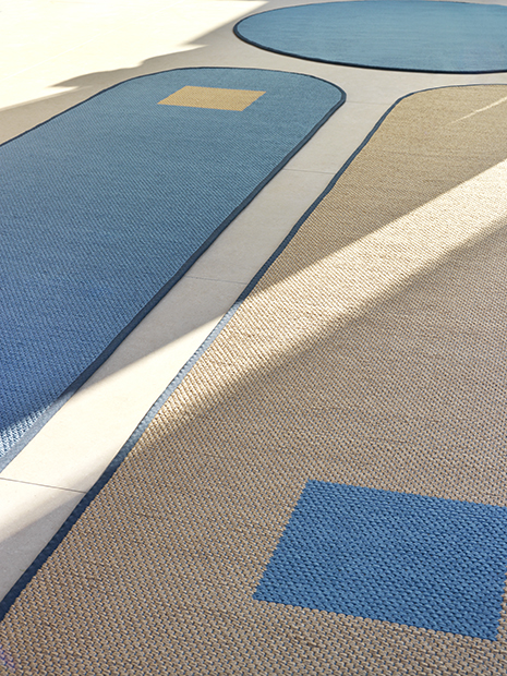 Now-carpets_Tangram_blue_detail