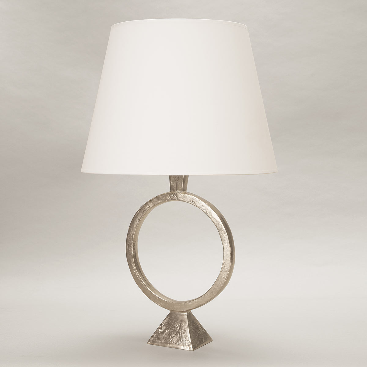 objet-insolite-sonia-lampe-bronze-nickel-2021